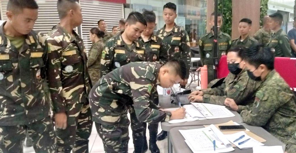 11RCDG and its reservist personnel participate bloodletting activity